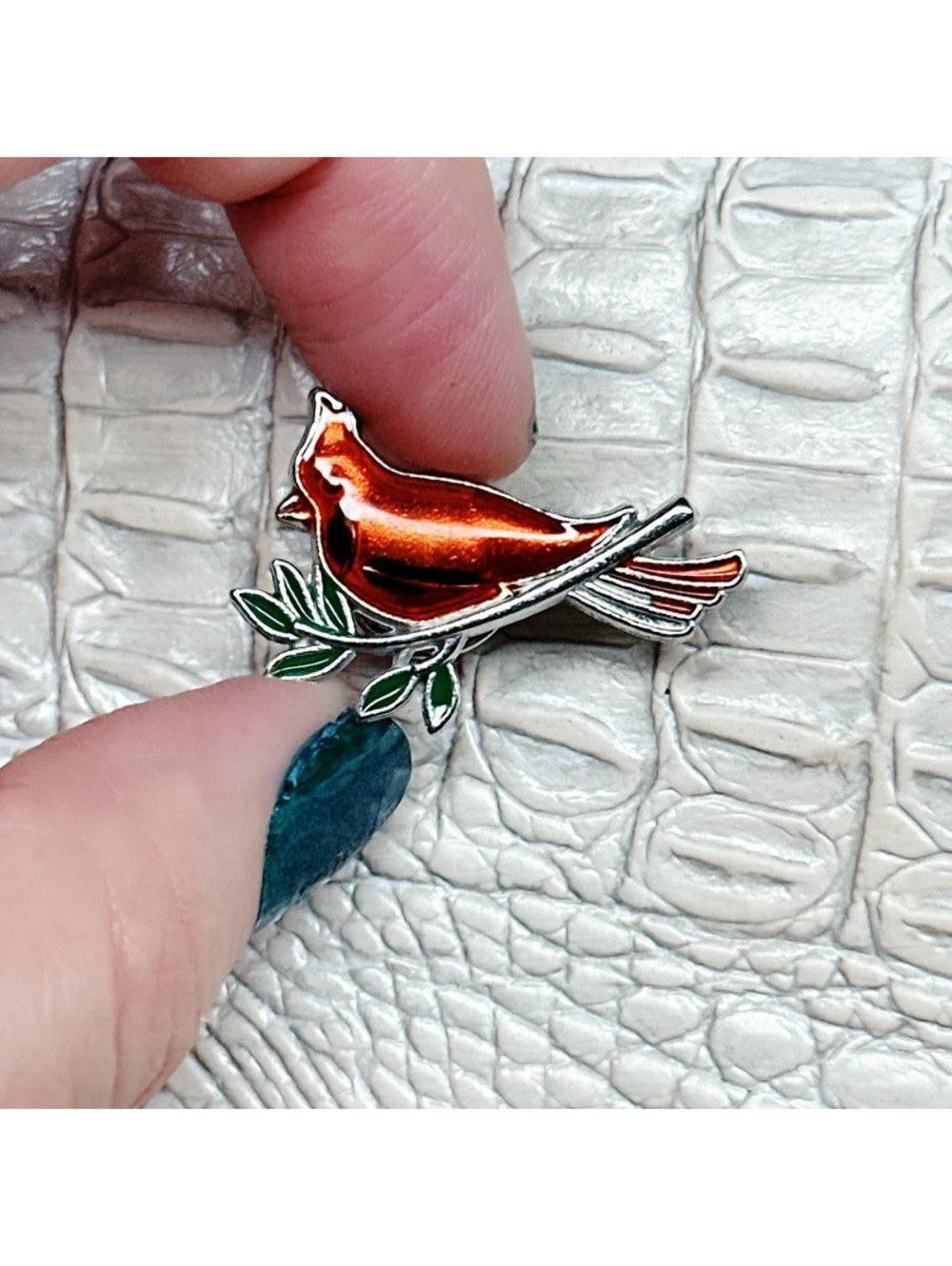 6271mc. Red Bird Brooch Small